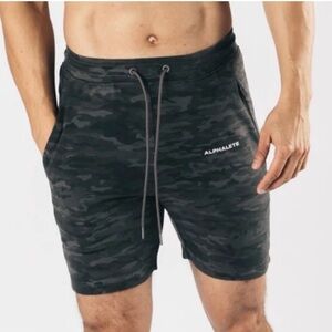Alphalete Men's Black Camo Shorts Sz Small